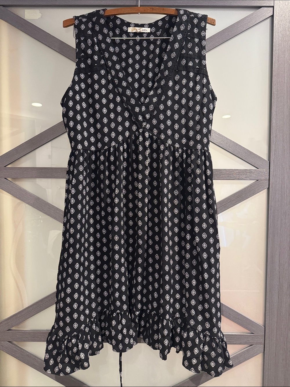 Rewind Black Printed Sleeveless Dress